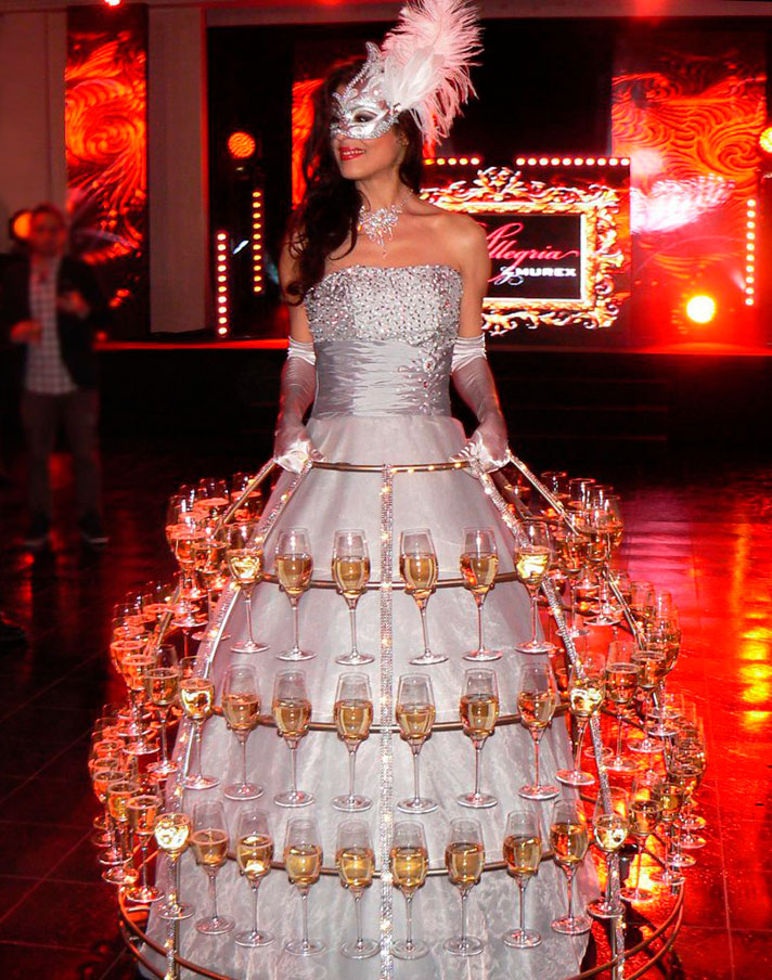 Hôtesse robe à champagne bal masqué